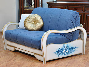 Маленький синий раскладной диван